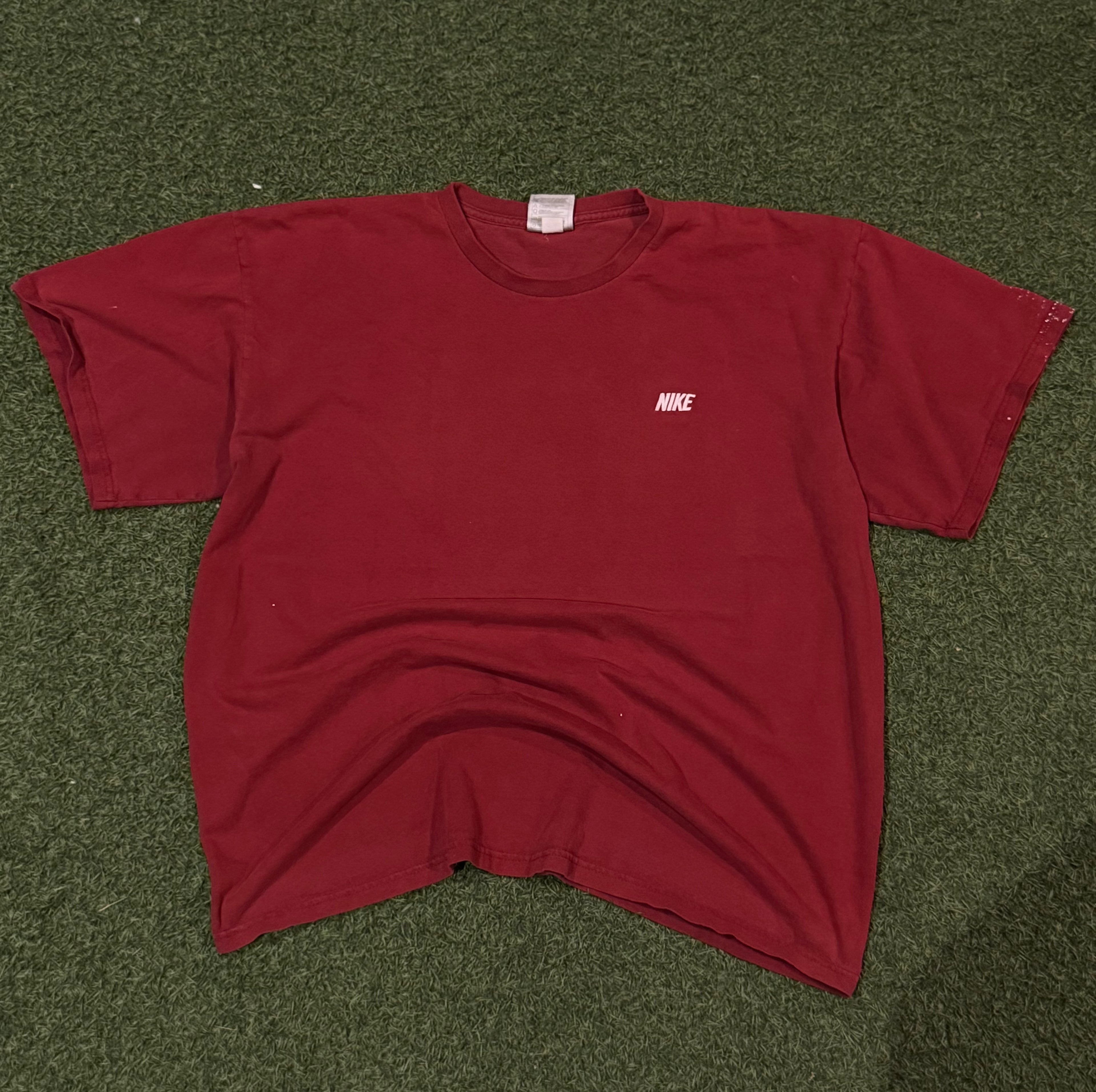 Y2k Nike T-shirt