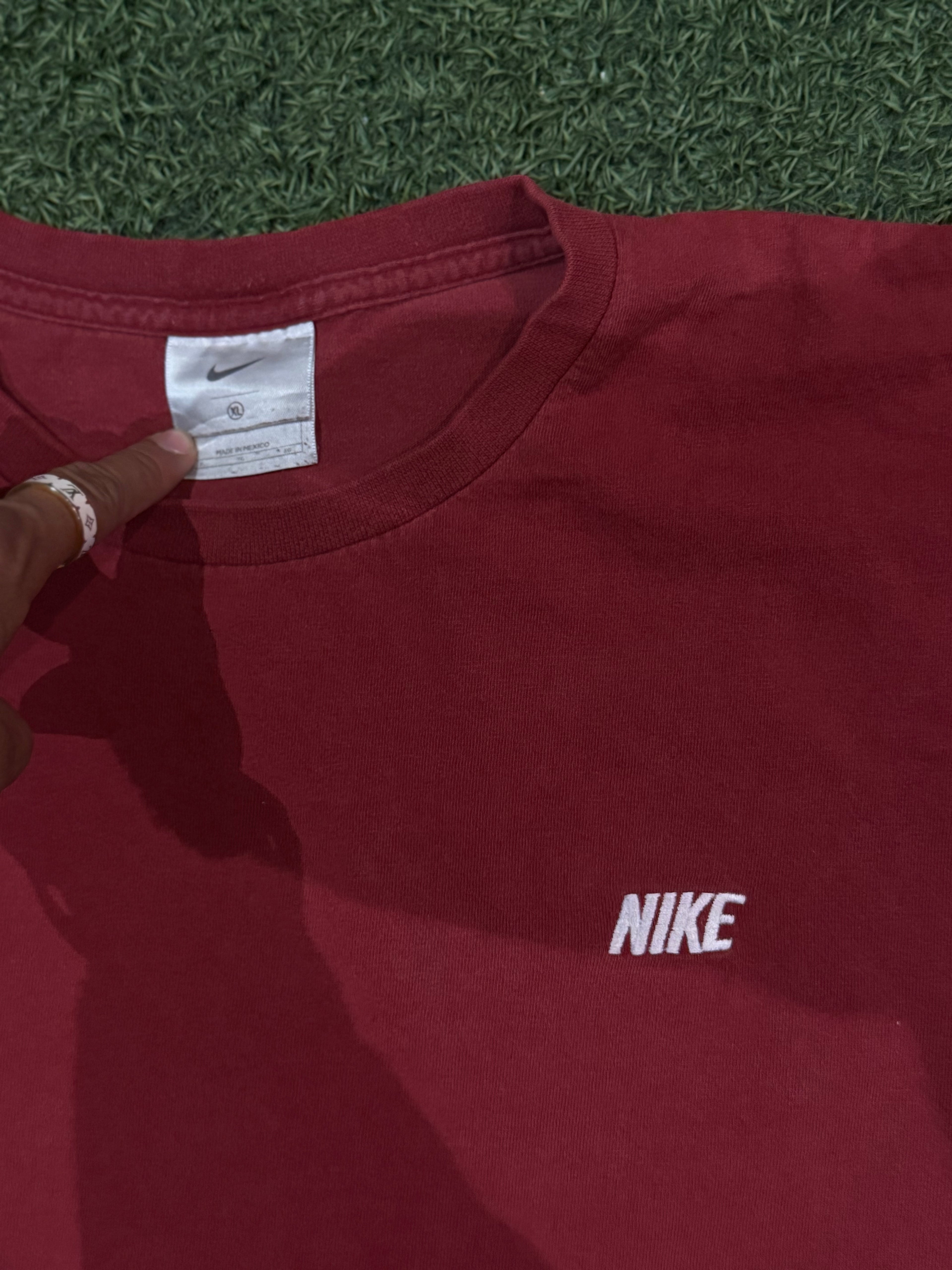 Y2k Nike T-shirt